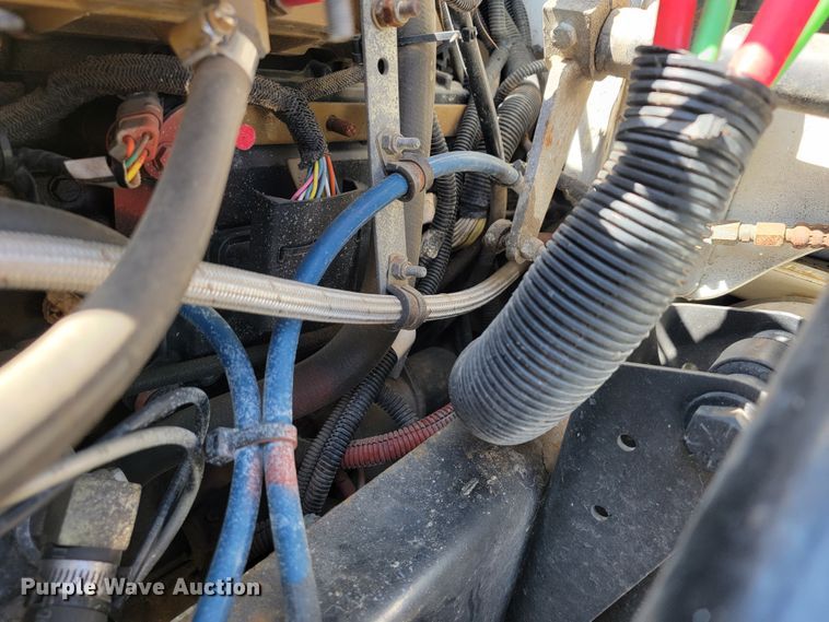 image for item KD9427 2000 Freightliner FL60  flatbed truck