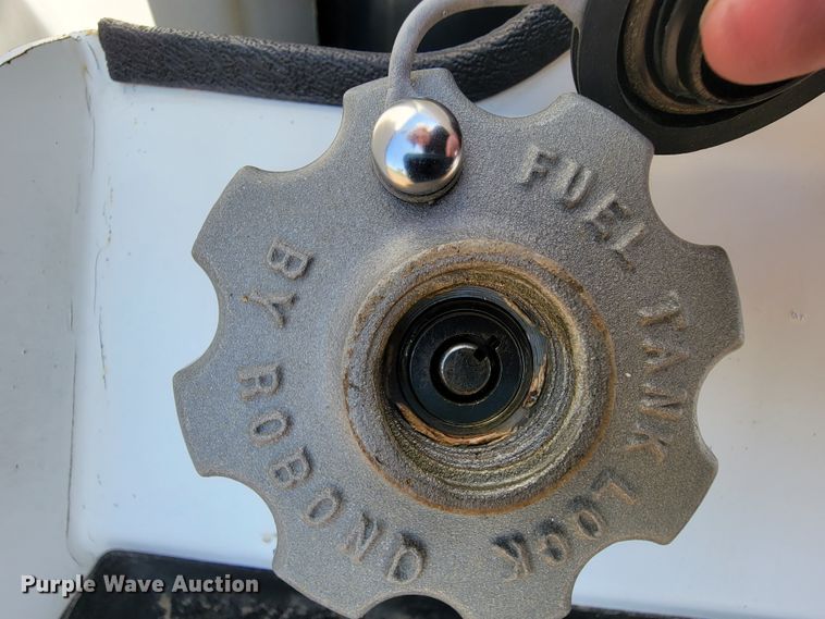 image for item KD9427 2000 Freightliner FL60  flatbed truck