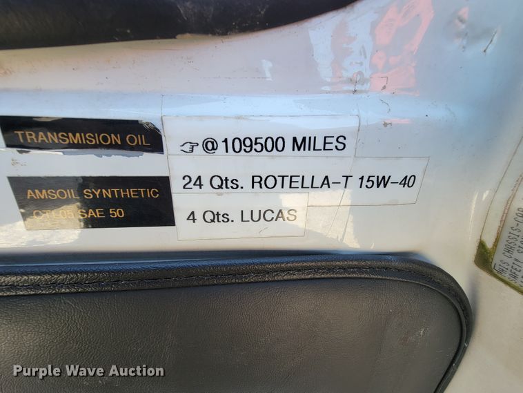 image for item KD9427 2000 Freightliner FL60  flatbed truck