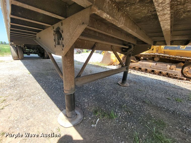 image for item KD9430 1988 Stoughton ASVW-485T-S  dry van trailer