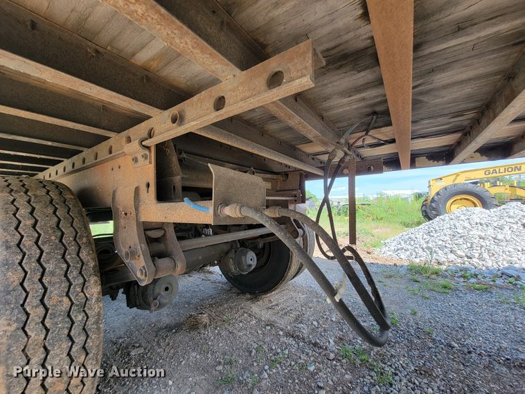 image for item KD9430 1988 Stoughton ASVW-485T-S  dry van trailer