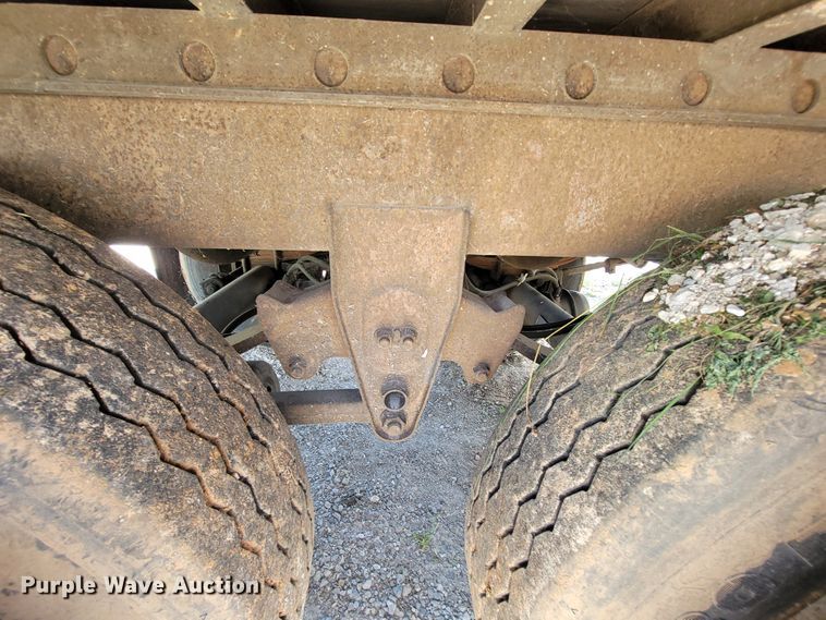 image for item KD9430 1988 Stoughton ASVW-485T-S  dry van trailer