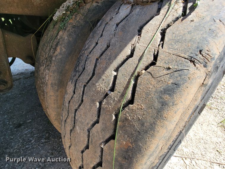 image for item KD9430 1988 Stoughton ASVW-485T-S  dry van trailer