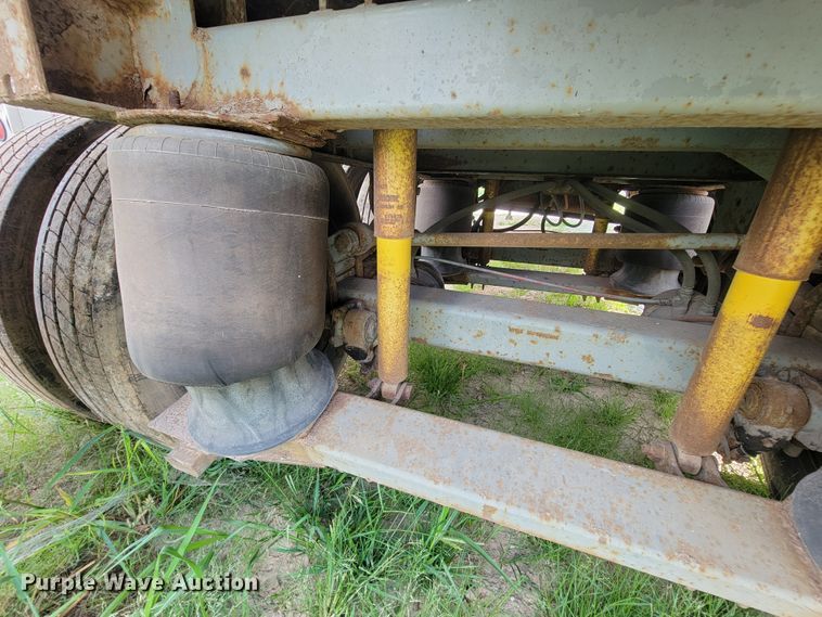 image for item KD9432 1994 Freuhauf FELF9-1.5-NT2-48W  dry van trailer