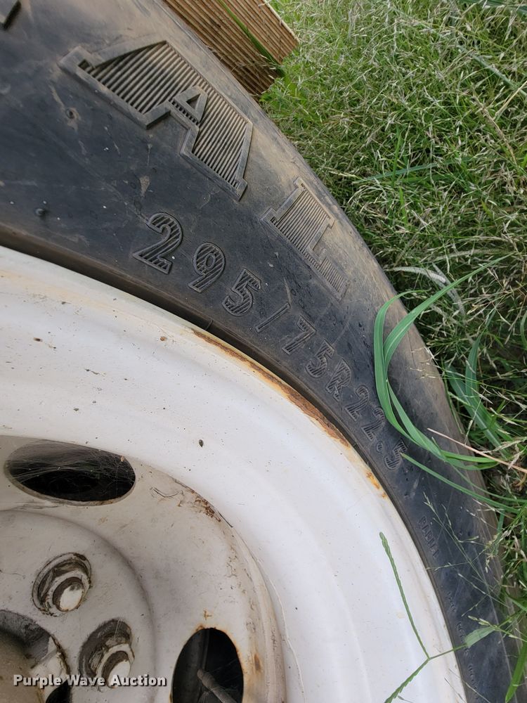 image for item KD9432 1994 Freuhauf FELF9-1.5-NT2-48W  dry van trailer