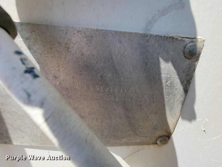 image for item KD9432 1994 Freuhauf FELF9-1.5-NT2-48W  dry van trailer