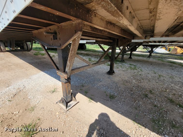 image for item KD9433 2000 Wabash  dry van trailer