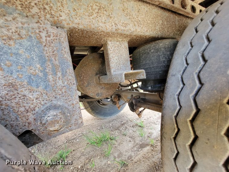 image for item KD9433 2000 Wabash  dry van trailer