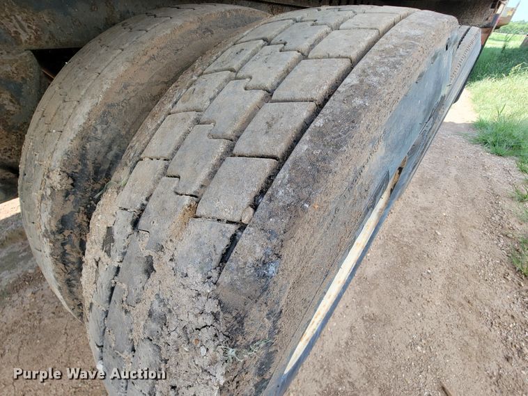 image for item KD9433 2000 Wabash  dry van trailer