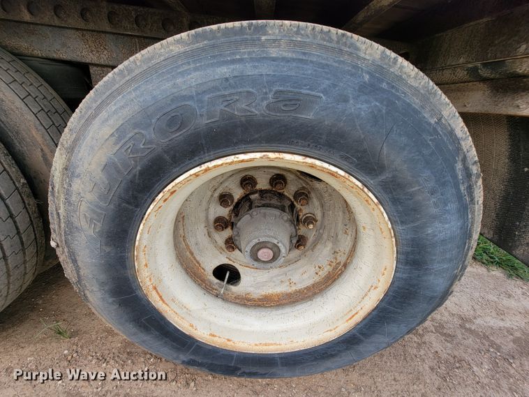 image for item KD9433 2000 Wabash  dry van trailer