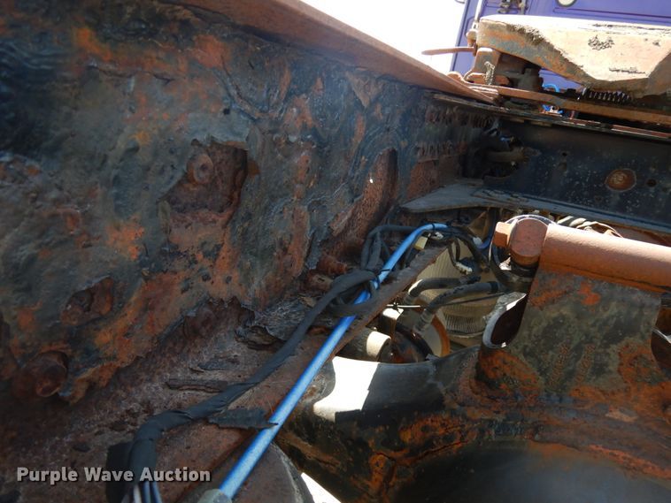 image for item KK9128 2007 Volvo VNL  semi truck