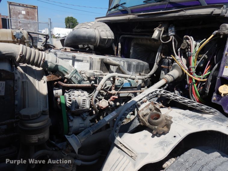 image for item KK9128 2007 Volvo VNL  semi truck