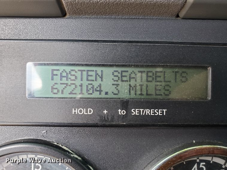 image for item KK9379 2013 Freightliner Cascadia 125  semi truck