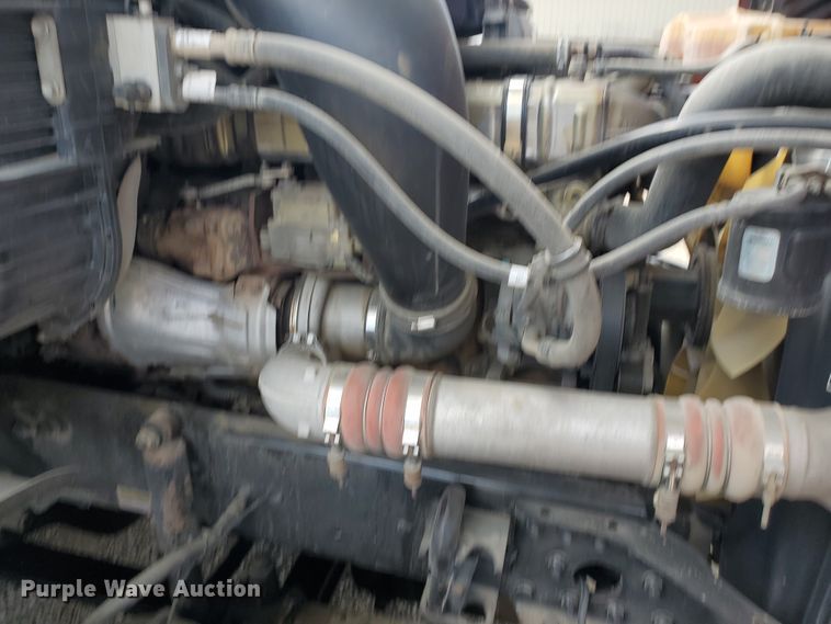 image for item KK9379 2013 Freightliner Cascadia 125  semi truck