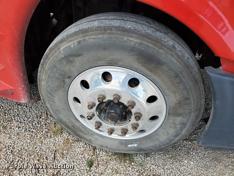 image for item KK9379 2013 Freightliner Cascadia 125  semi truck