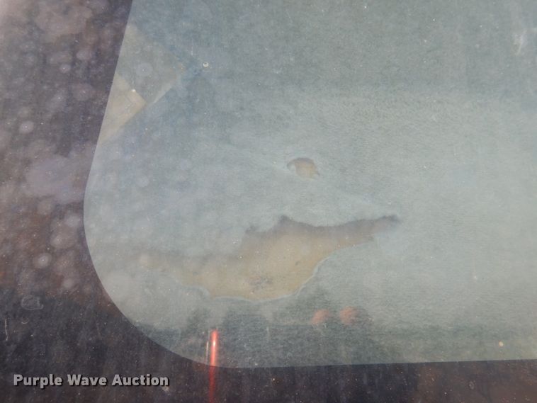 image for item KW9829 2005 International 7400  truck cab and chassis