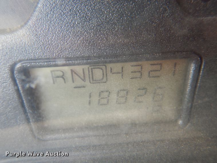 image for item KW9829 2005 International 7400  truck cab and chassis