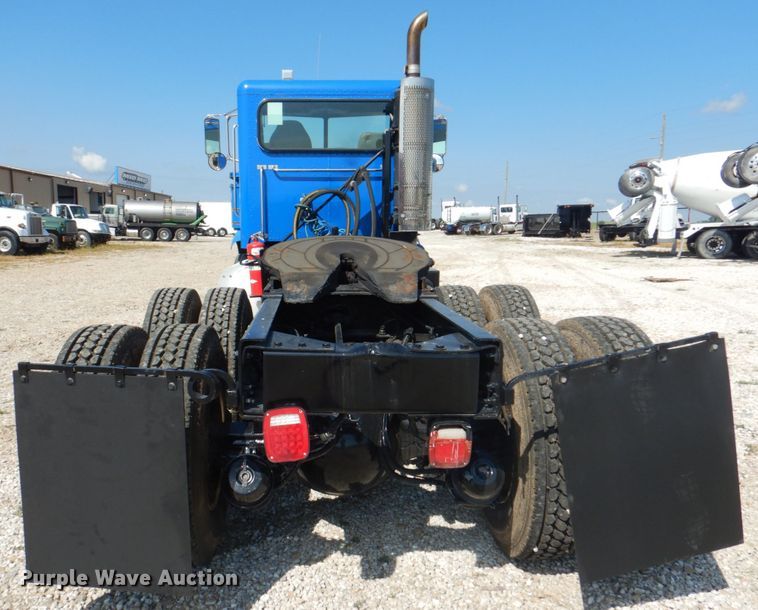 image for item KW9847 2008 Peterbilt 367  semi truck