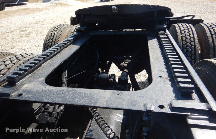 image for item KW9847 2008 Peterbilt 367  semi truck