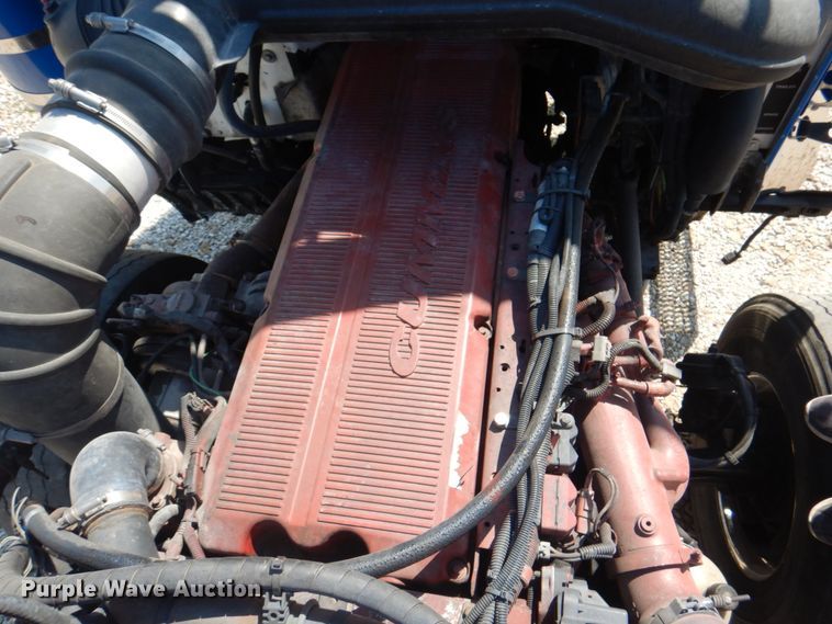 image for item KW9847 2008 Peterbilt 367  semi truck