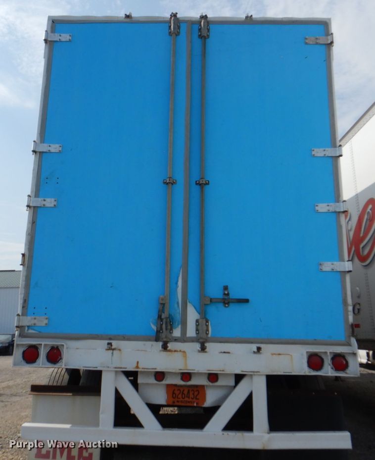 image for item KW9867 1995 Strick  dry van trailer