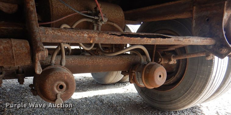 image for item KW9867 1995 Strick  dry van trailer