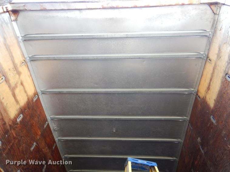 image for item KW9867 1995 Strick  dry van trailer