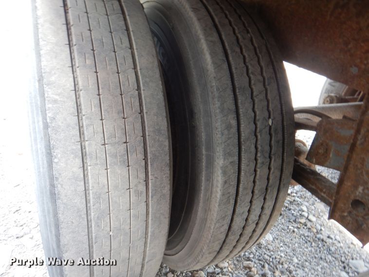 image for item KW9867 1995 Strick  dry van trailer