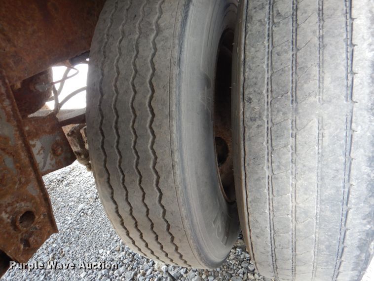 image for item KW9867 1995 Strick  dry van trailer