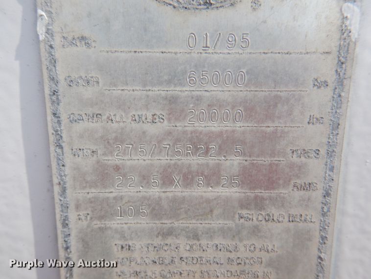 image for item KW9867 1995 Strick  dry van trailer