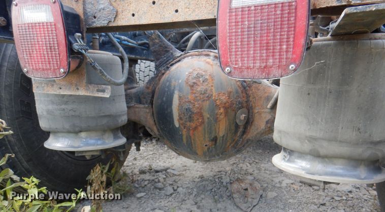 image for item KW9869 2011 Freightliner Cascadia 125  semi truck