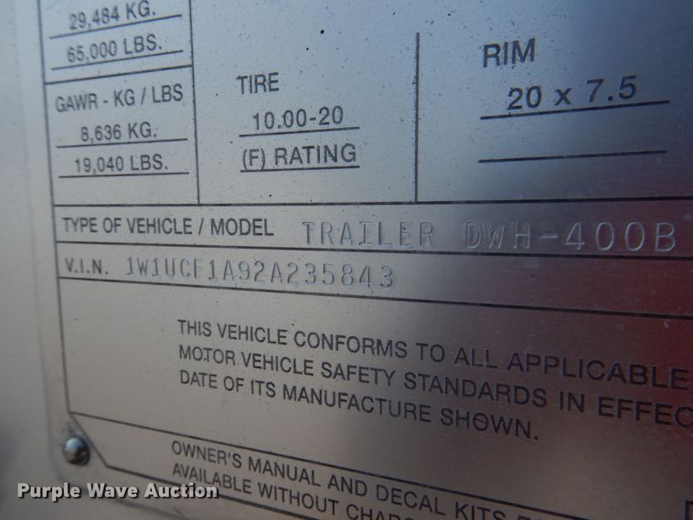 image for item KW9883 2002 Wilson DWH-400B Pace Setter  grain trailer