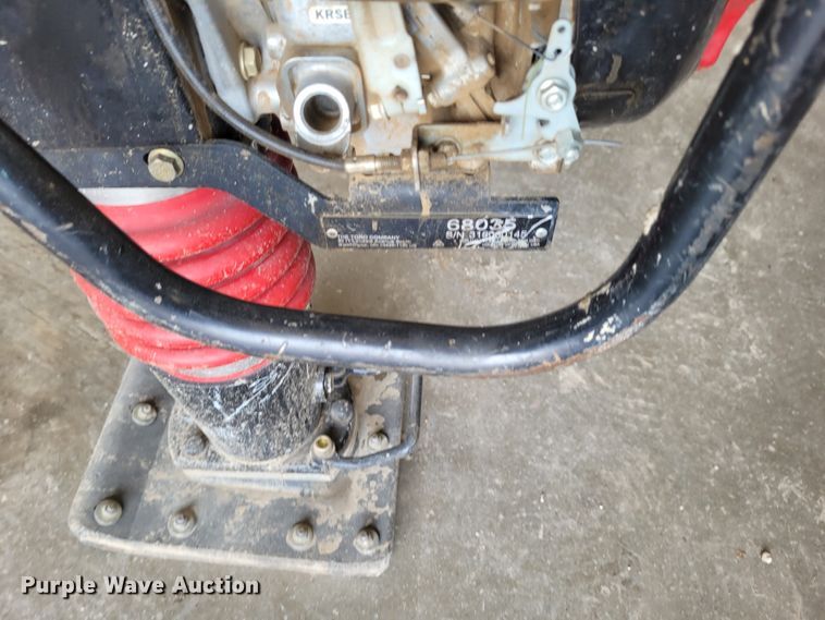 image for item BY9411 Toro VR3100  plate compactor