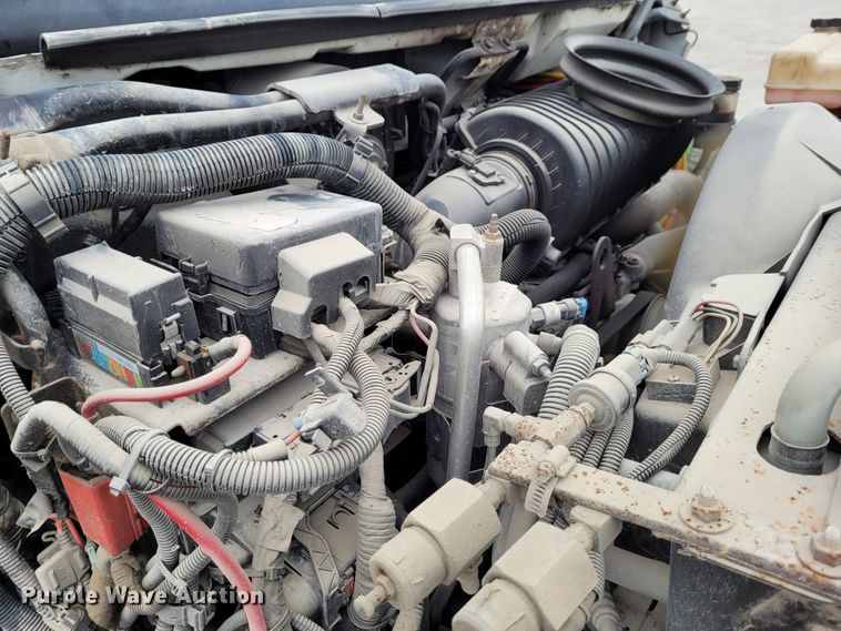 image for item BY9450 2009 GMC C7500  utility / service truck