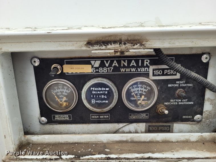 image for item BY9450 2009 GMC C7500  utility / service truck