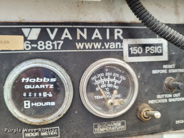 image for item BY9450 2009 GMC C7500  utility / service truck