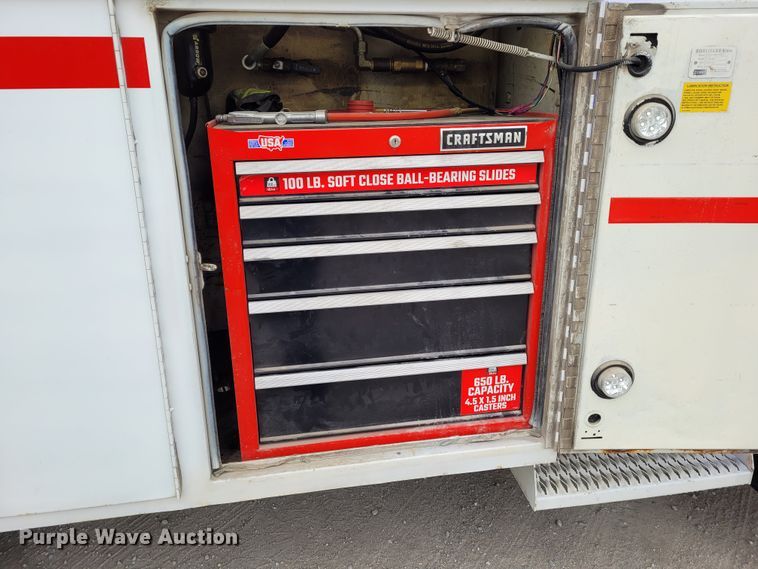 image for item BY9450 2009 GMC C7500  utility / service truck