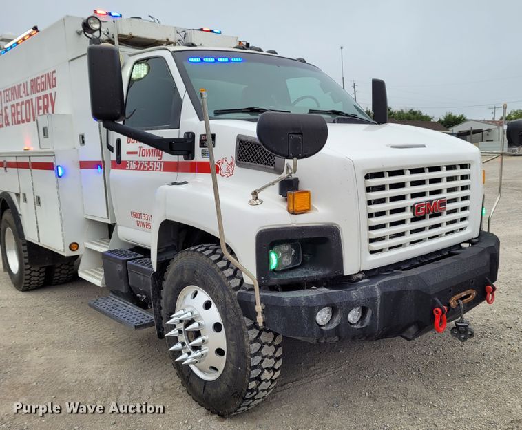 image for item BY9450 2009 GMC C7500  utility / service truck
