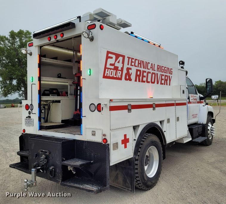 image for item BY9450 2009 GMC C7500  utility / service truck