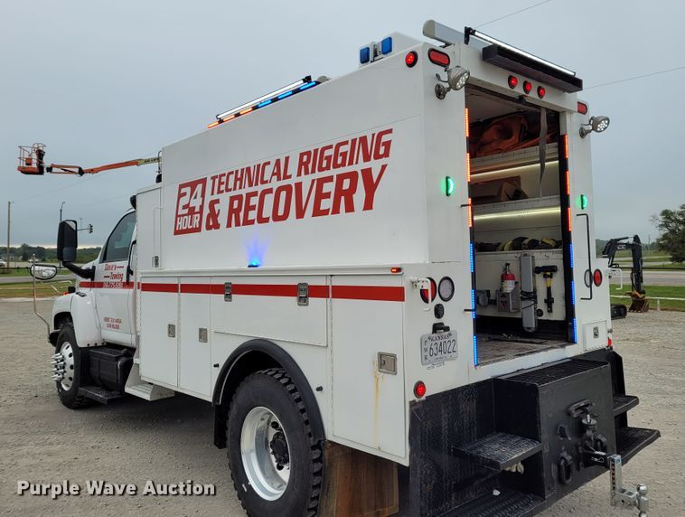 image for item BY9450 2009 GMC C7500  utility / service truck