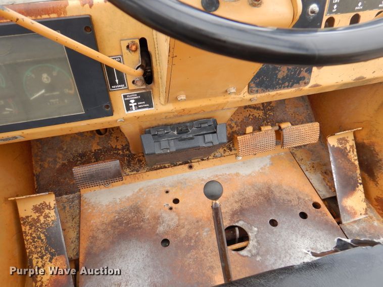 image for item DA5350 Case 586E  forklift