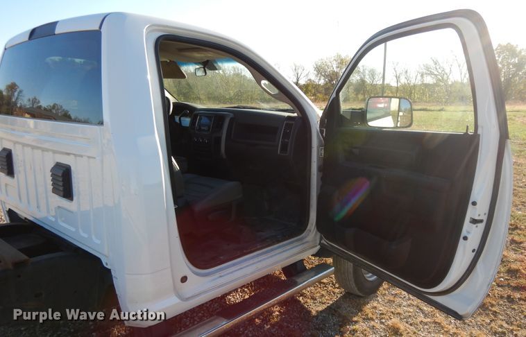 image for item DD6696 2016 Dodge Ram 5500  truck cab and chassis