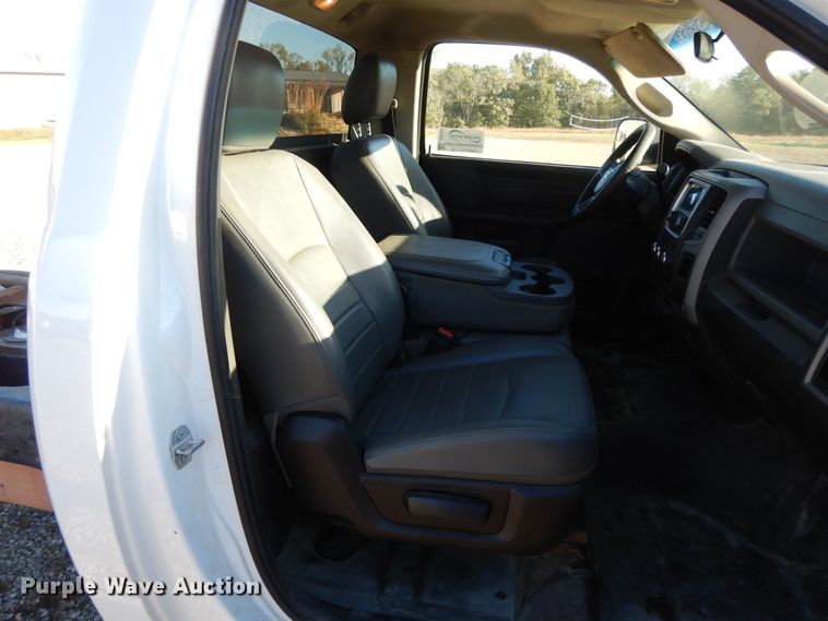 image for item DD6696 2016 Dodge Ram 5500  truck cab and chassis