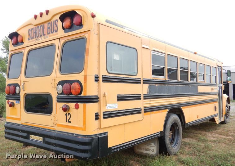 image for item DG0848 2001 International 3800  school bus