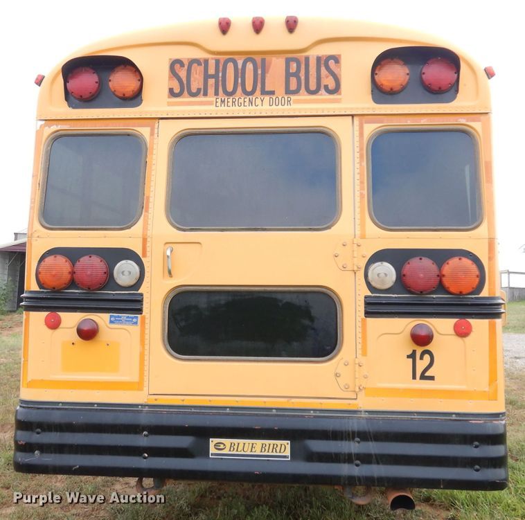 image for item DG0848 2001 International 3800  school bus