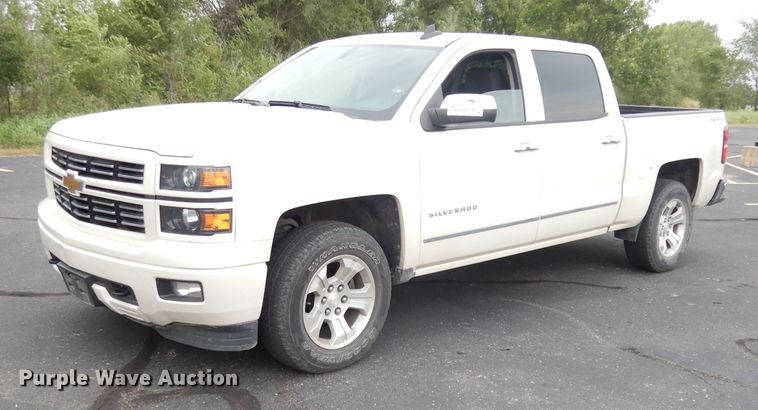 image for item DG0857 2015 Chevrolet Silverado 1500  Crew Cab pickup truck