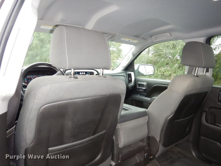 image for item DG0857 2015 Chevrolet Silverado 1500  Crew Cab pickup truck