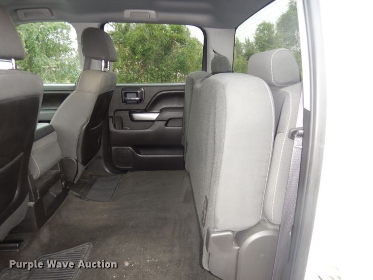 image for item DG0857 2015 Chevrolet Silverado 1500  Crew Cab pickup truck