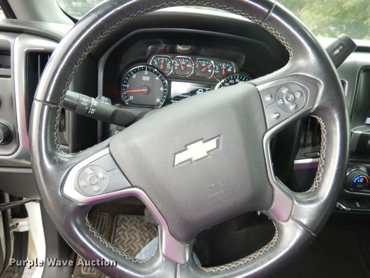 image for item DG0857 2015 Chevrolet Silverado 1500  Crew Cab pickup truck