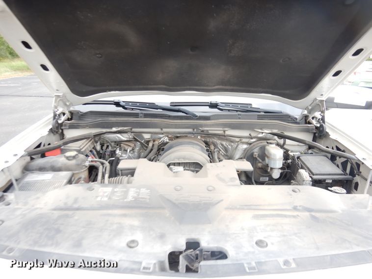 image for item DG0857 2015 Chevrolet Silverado 1500  Crew Cab pickup truck